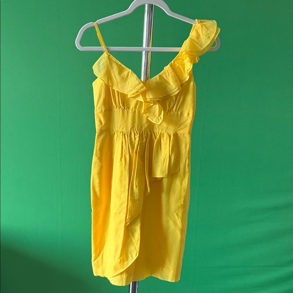 Chic One-Shoulder Yellow Dress